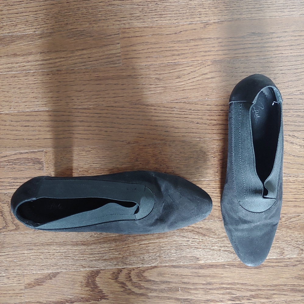 Little black heels size 8
